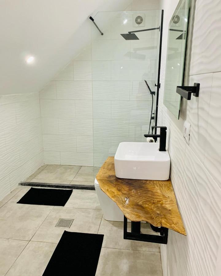 Noah'S Attic - Apartment Hotel In Görice Dış mekan fotoğraf